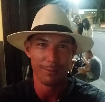 43  ans, Homme